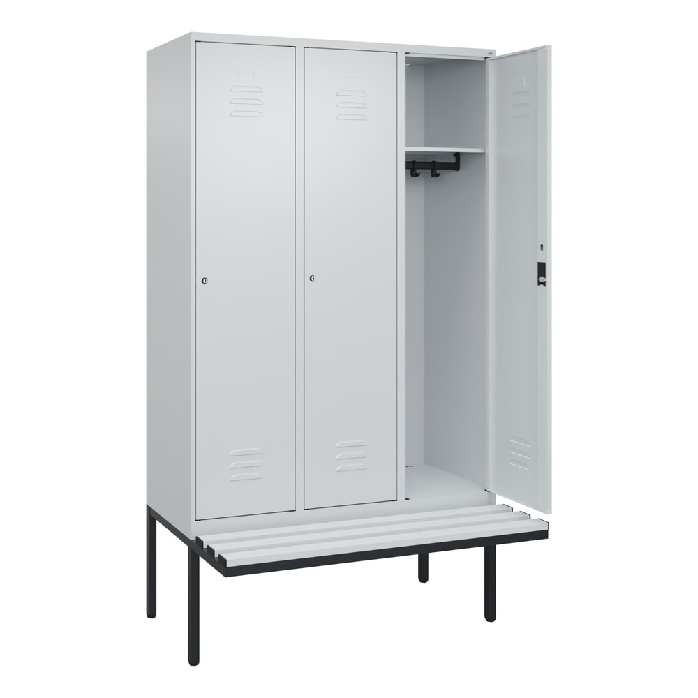 Produktabbildung: C+P Spind Classic PLUS, 3 Abteile, HxBxT 2.120 x 1.200 x 815 mm, Zylinderschloss, auskragende Bank aus Kunststoff, lichtgrau, lichtgrau