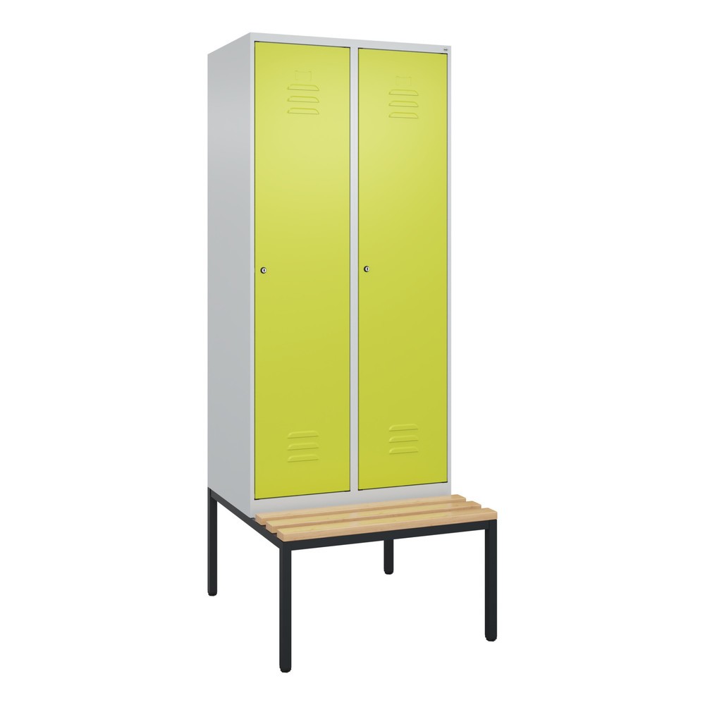 Produktabbildung: C+P Spind Classic PLUS, 2 Abteile, Trennwand, HxBxT 2.120 x 800 x 815 mm, Zylinderschloss, Trennwand, untergebaute Bank aus Buche, lichtgrau, clowngrün