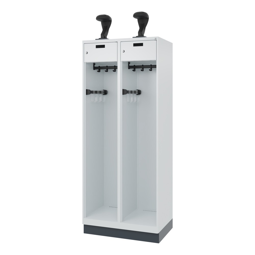 N° de l'image du produit 5 : C+P Vestiaire pompier PRAKTUS, socle, 2 compartiments, HxlxP 1 850 x 800 x 500 mm, gris clair, avec support de casque
