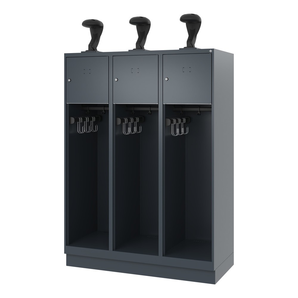 N° de l'image du produit 5 : C+P Vestiaire pompier YOUNGSTER, socle, 3 compartiments, HxlxP 1 530 x 1 200 x 500 mm, gris anthracite, avec support de casque
