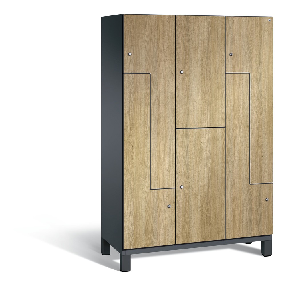 Produktabbildung: C+P Z-Kombinationsschrank Cambio, 3 Abteile, Abteilbreite 400 mm, HxBxT 1980x1200x525 mm, RAL 7021 Schwarzgrau, Dekor Eiche Sereno, Füße