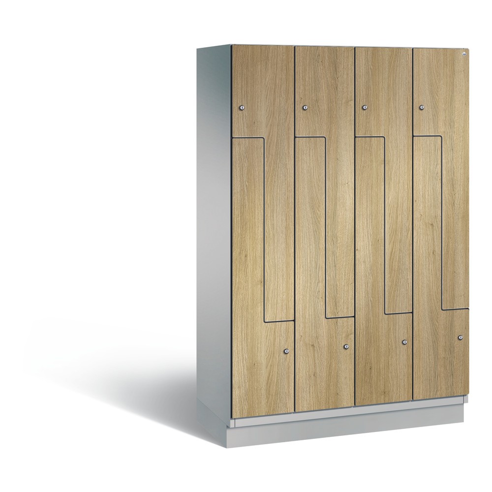Produktabbildung: C+P Z-Spind Cambio, 4 Abteile, Abteilbreite 400 mm, HxBxT 1980x1200x525 mm, RAL 9006 Weißaluminium, Dekor Eiche Sereno, Sockel