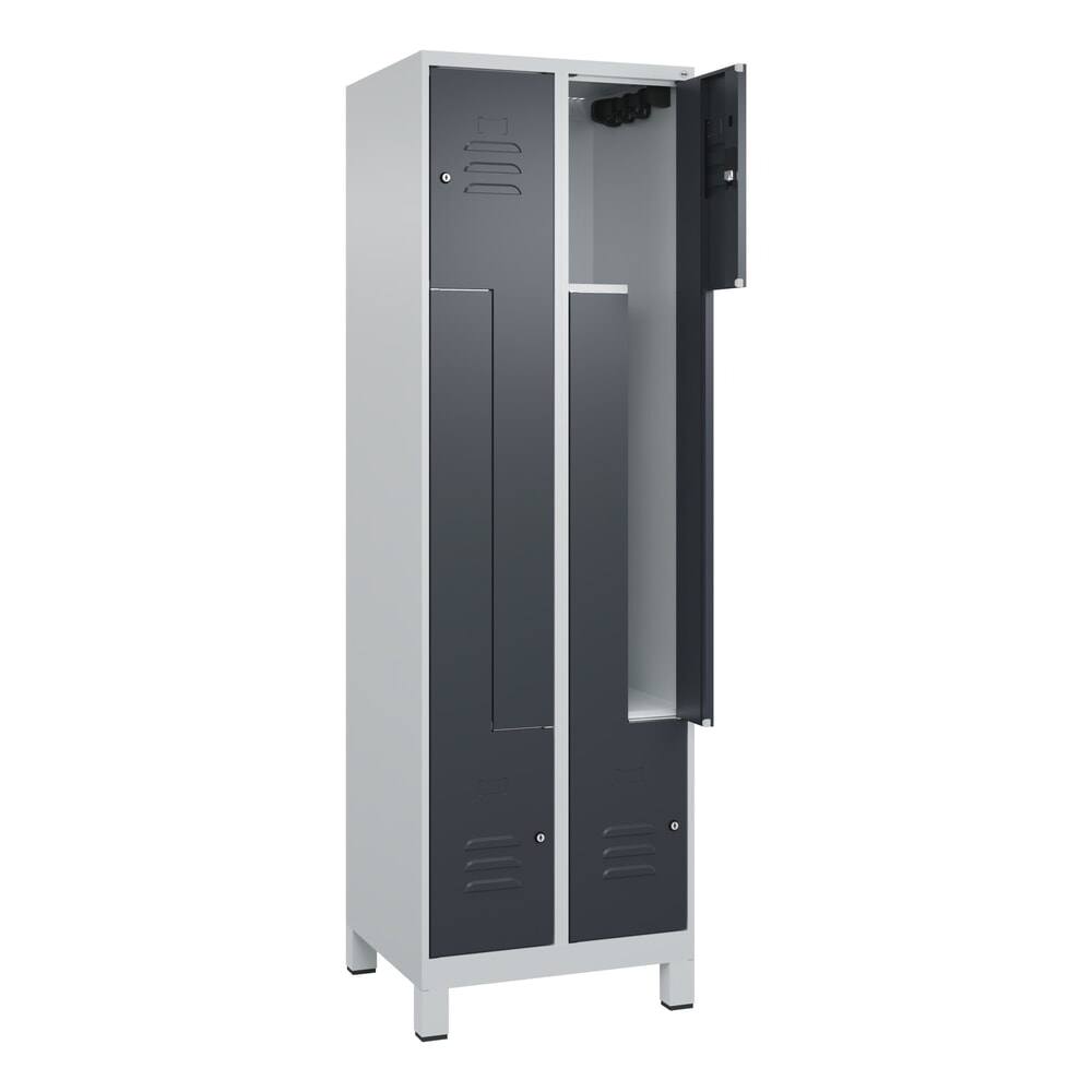 Produktabbildung: C+P Z-Spind Classic PLUS, Füße, 4 Abteile, HxBxT 1.950 x 600 x 500 mm, lichtgrau, anthrazitgrau, Zylinderschloss