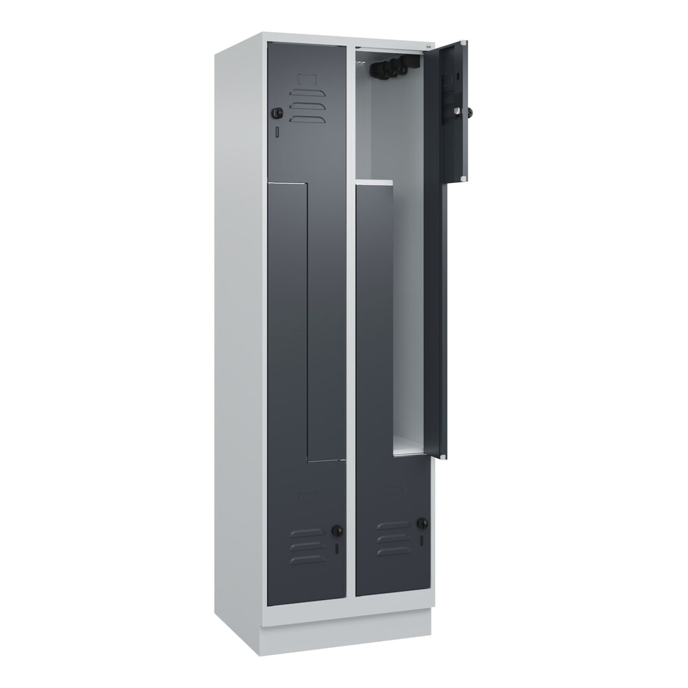 Produktabbildung: C+P Z-Spind Classic PLUS, Sockel, 4 Abteile, HxBxT 1.950 x 600 x 500 mm, lichtgrau, anthrazitgrau, für Vorhängeschloss