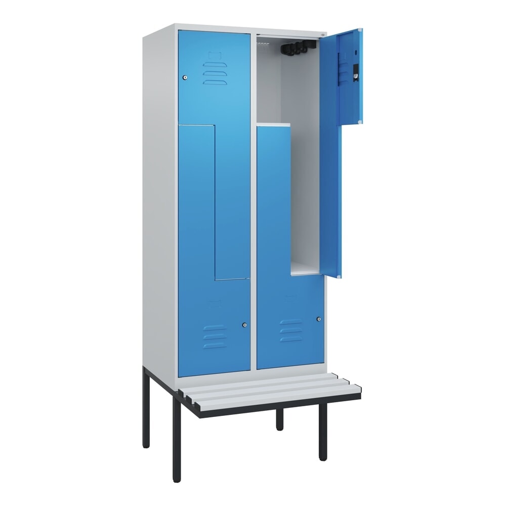 C+P Z-Spind Classic PLUS, 4 Abteile, HxBxT 2.120 x 800 x 815 mm, Zylinderschloss, auskragende Bank aus Kunststoff, lichtgrau, lichtblau Produktabbildung Nr. 1: C+P Z-Spind Classic PLUS, 4 Abteile, HxBxT 2.120 x 800 x 815 mm, Zylinderschloss, auskragende Bank aus Kunststoff, lichtgrau, lichtblau