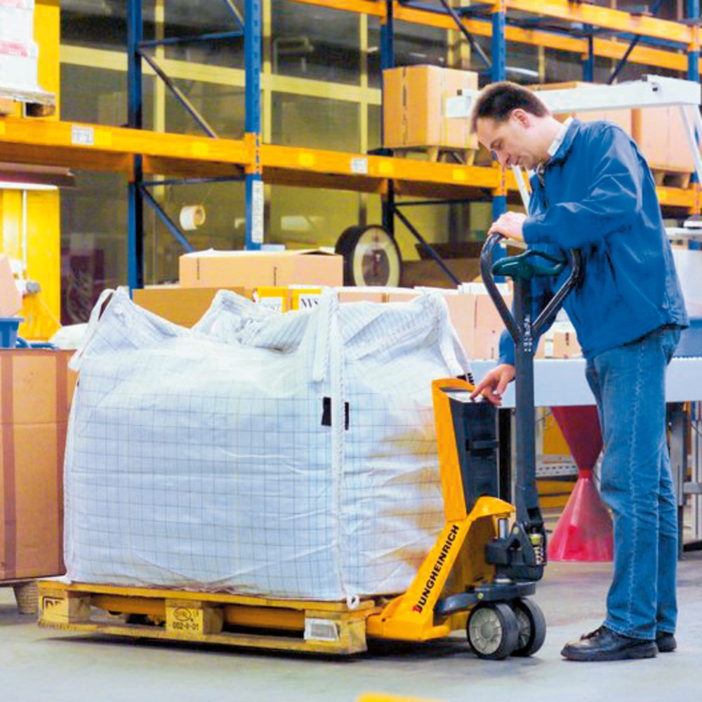 Produktabbildung Nr. 3: Jungheinrich Hubwagen mit Waage AMW 22p mit Komfortanzeige, Tragfähigkeit 2.200 kg, Vollgummi/Polyurethan