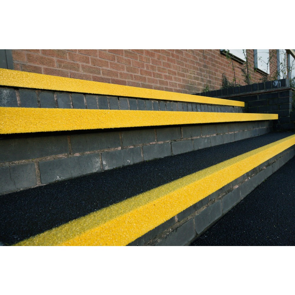 Číslo obrázka výrobku 3: COBA Protišmykový schodiskový profil COBAGRiP® Stair Tread, v × š × h 5,5 × 750 × 345 mm, čierno-žltá