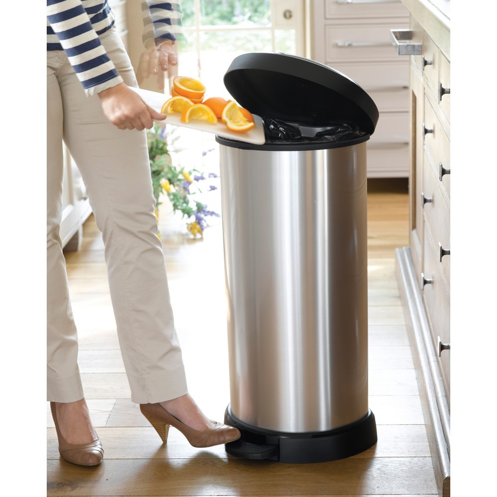Produktabbildung Nr. 2: DECOBIN Tritt-Abfallbehälter, halbrund, 40 Liter, silber/schwarz
