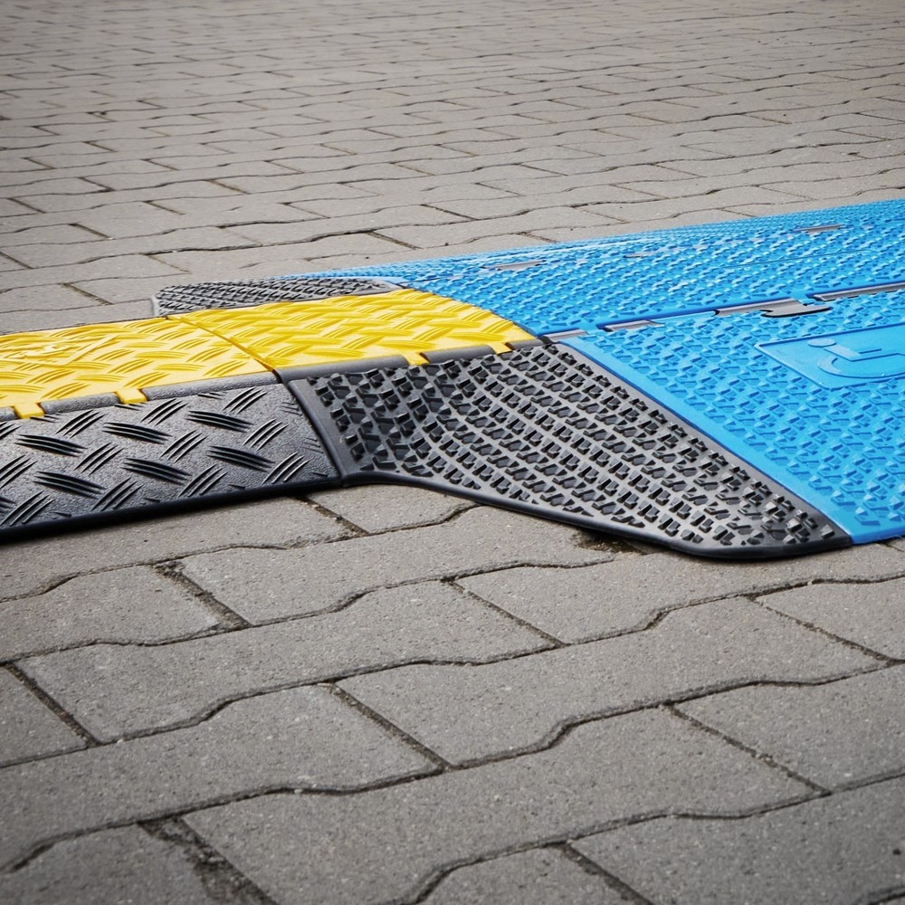 Číslo obrázka výrobku 6: Defender® by Adam Hall káblový kanál MIDI 5, 2D adaptér/koncový kus, samec