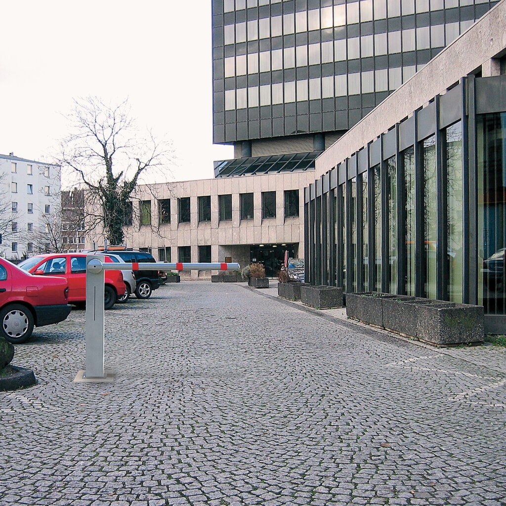 URBANUS Elektroschranke Solar, Sperrweite 1,5 m Produktabbildung: URBANUS Elektroschranke Solar, Sperrweite 1,5 m