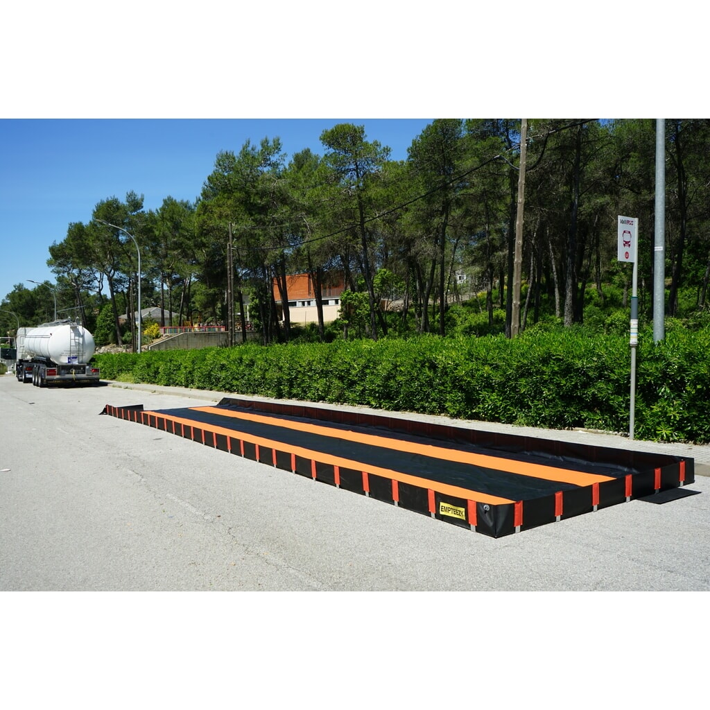 Faltwanne aus PVC, für 1x 40'-ISO-Container, Kapazität 9.750 l Produktabbildung: Faltwanne aus PVC, für 1x 40'-ISO-Container, Kapazität 9.750 l