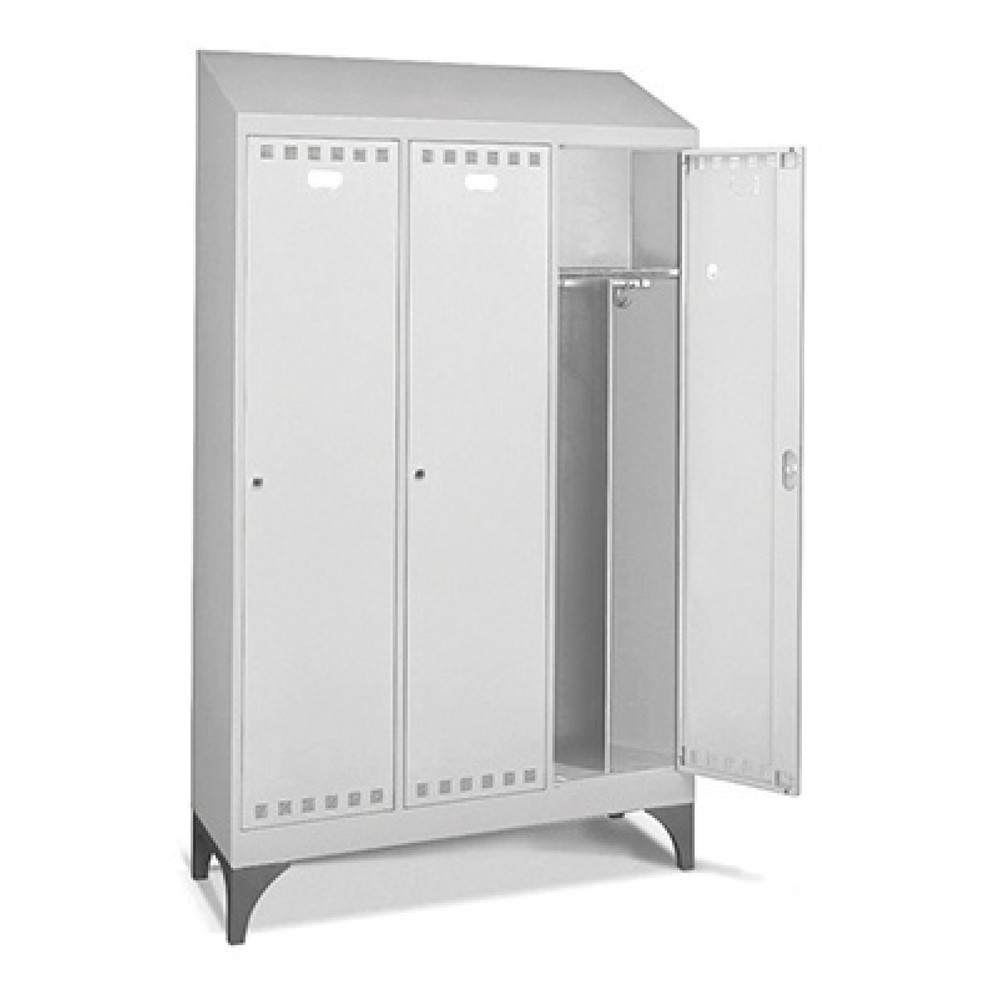 Produktabbildung: Fami PERFOM Metall-Doppelspind mit Füßen, Schrägdach, 3 Fächern, HxBxT 2.170 x 1.195 x 502 mm, Füße, lichtgrau
