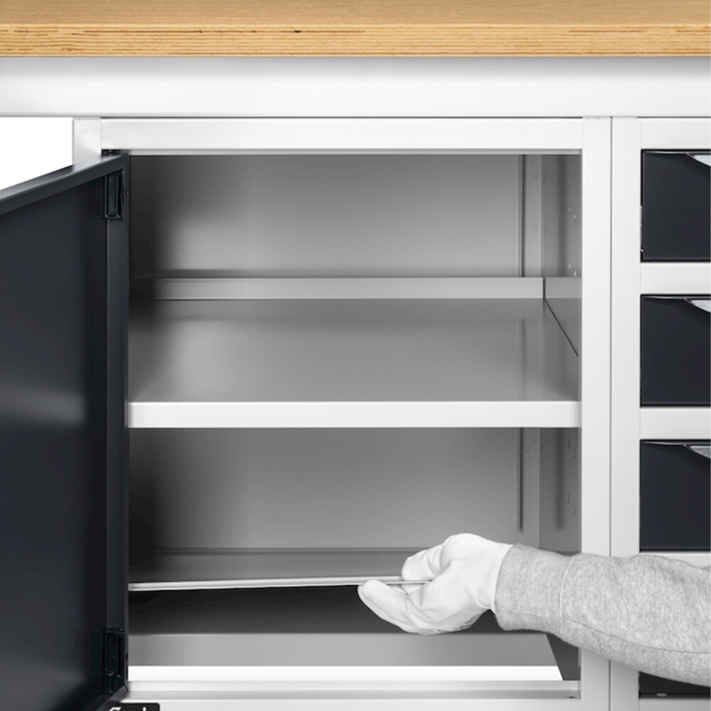 Produktabbildung Nr. 9: Fami Werkbank, höhenverstellbar, 4 Schubladen (Lücke) u. 1 Schrank, TK 1.000 kg, HxBxT 740-1.110 x 1.500 x 750 mm, RAL 7035 lichtgrau / RAL 7016 anthrazitgrau