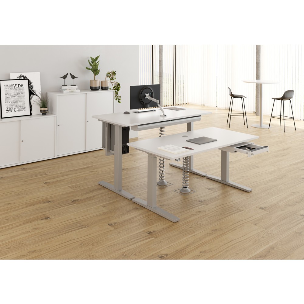 Produktabbildung Nr. 3: Hammerbacher Elektrisch höhenverstellbarer Schreibtisch 1-stufig, C-Fuß, BxT 1.800 x 800 mm,  Ahorn, silber