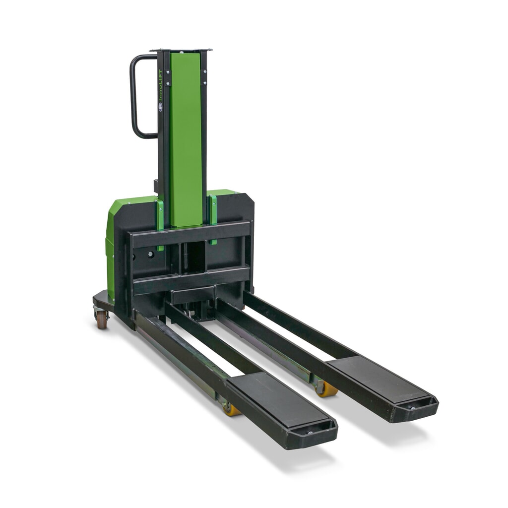InnoLIFT® Elektro-Hochhubwagen zur Mitnahme, semielektrisch, Tragfähigkeit 600 kg, Ladehöhe 700 mm Produktabbildung: InnoLIFT® Elektro-Hochhubwagen zur Mitnahme, semielektrisch, Tragfähigkeit 600 kg, Ladehöhe 700 mm