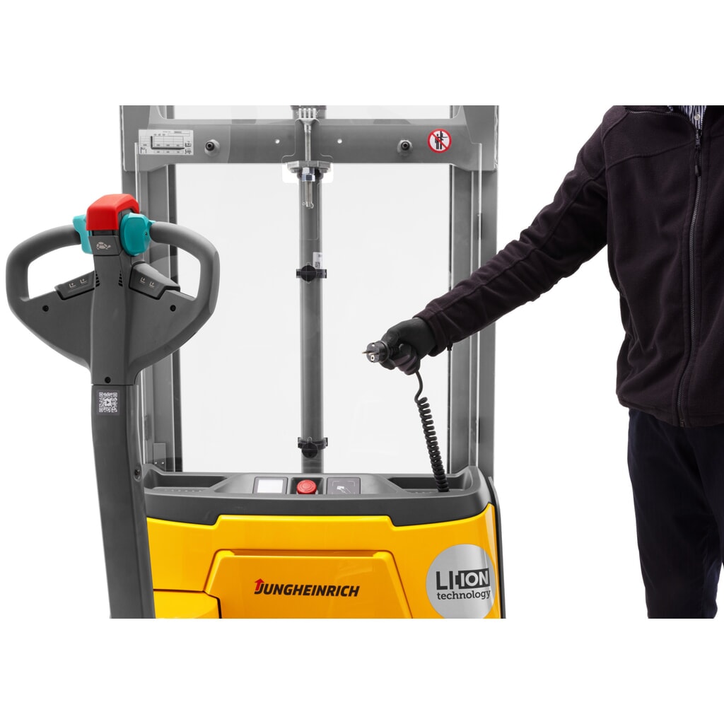 Produktabbildung Nr. 3: Jungheinrich Elektro-Hochhubwagen EJC 010i ZT, Zweifach-Teleskop-Hubgerüst, Hubhöhe  2.990 mm, Tragfähigkeit 1.000 kg, proportionales Hubsystem