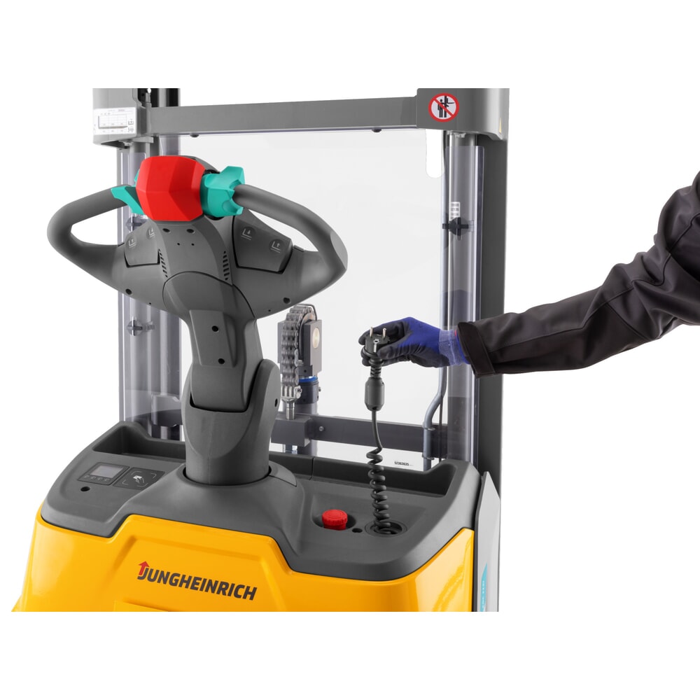 Produktabbildung Nr. 2: Jungheinrich Elektro-Hochhubwagen ERC 110i ZT mit Standplattform, Zweifach-Teleskop-Hubgerüst, Hubhöhe 2.900 mm, Tragfähigkeit 1.000 kg, Proportionalhydraulik