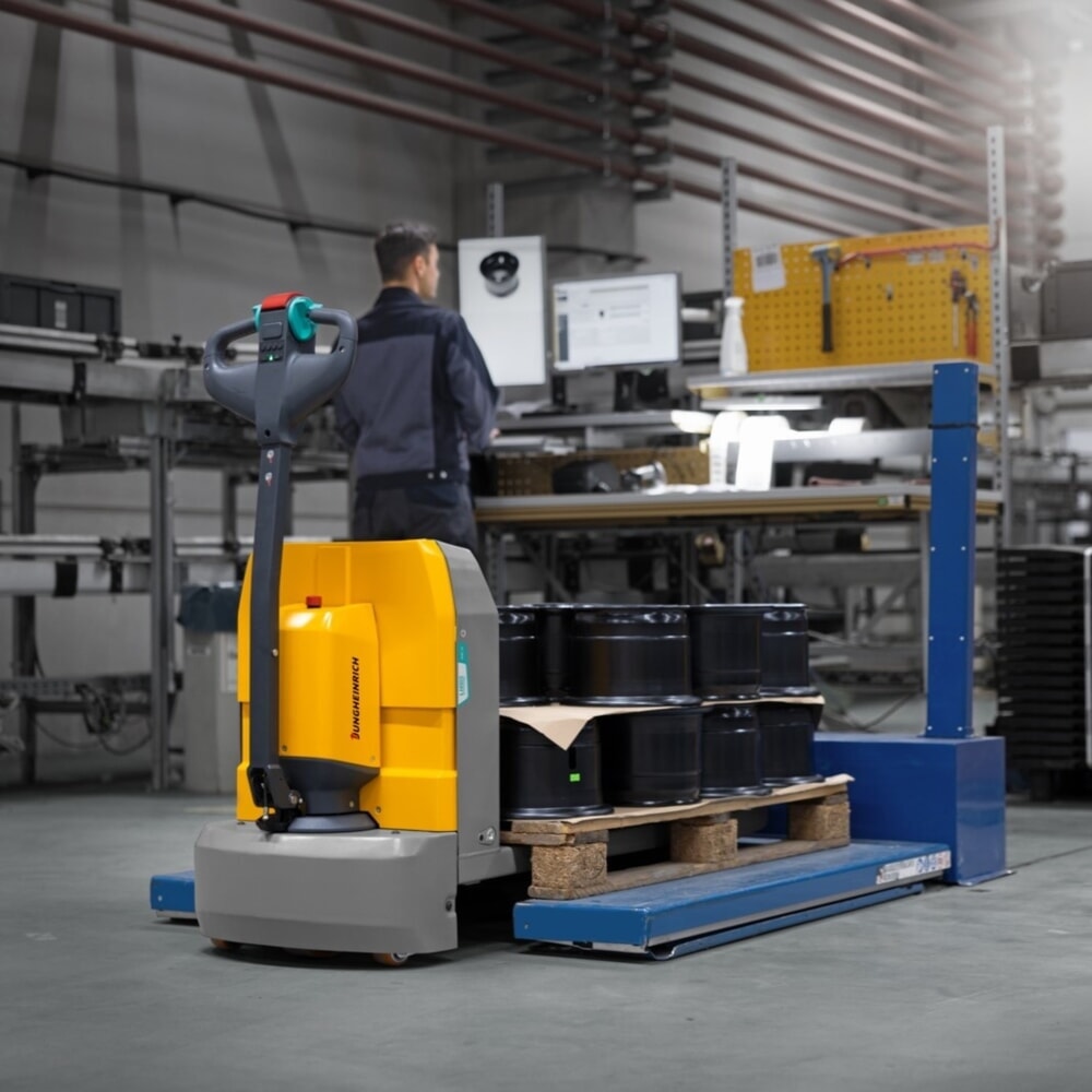 Produktabbildung Nr. 8: Jungheinrich Elektro-Hubwagen AME 18, Tragfähigkeit 1.800 kg, Gabellänge 1.150 mm, Sondergabelbreite 670 mm, Tandemrollen