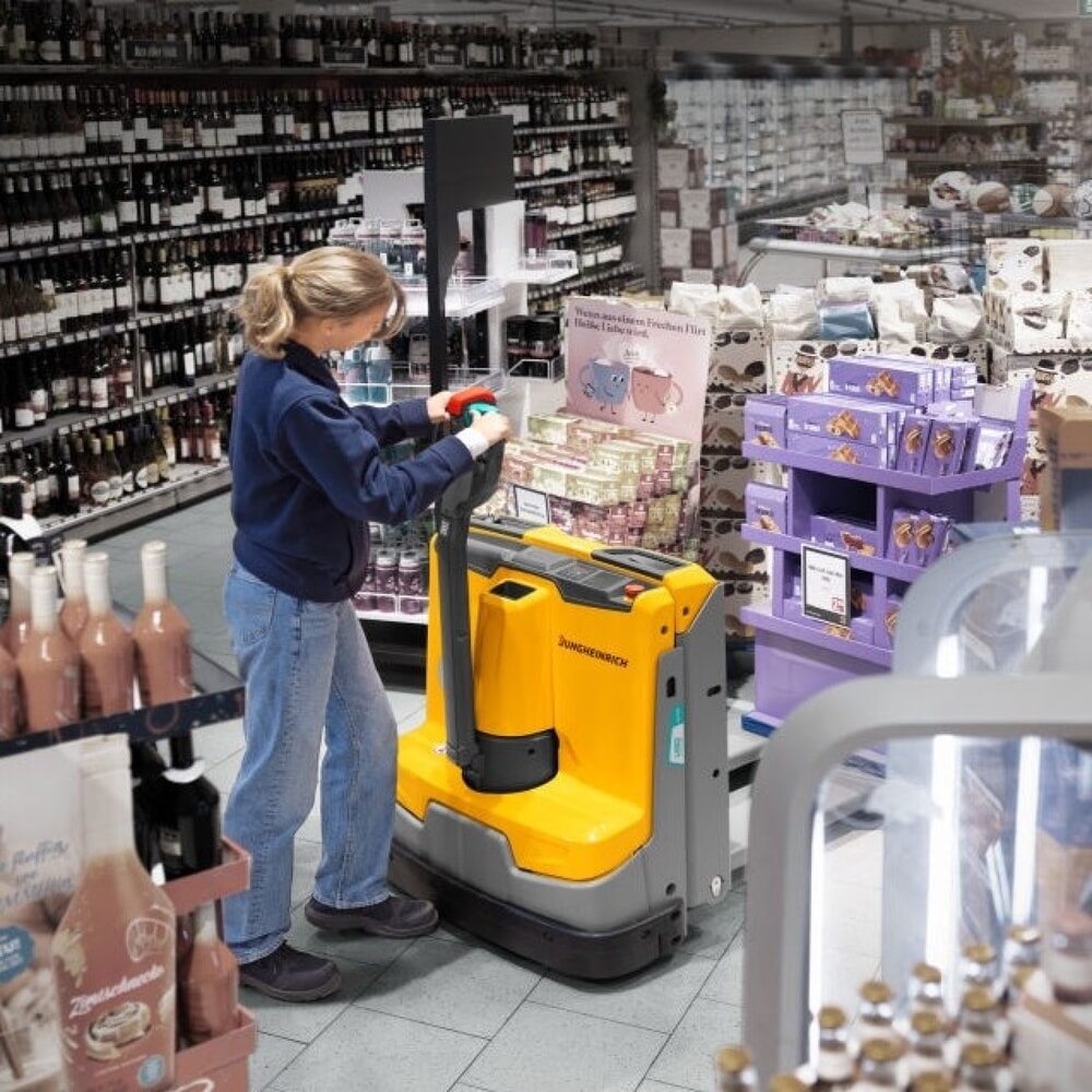 Produktabbildung Nr. 14: Jungheinrich Elektro-Hubwagen EJE 114i, Tragfähigkeit 1.400 kg, Gabellänge 1.150 mm
