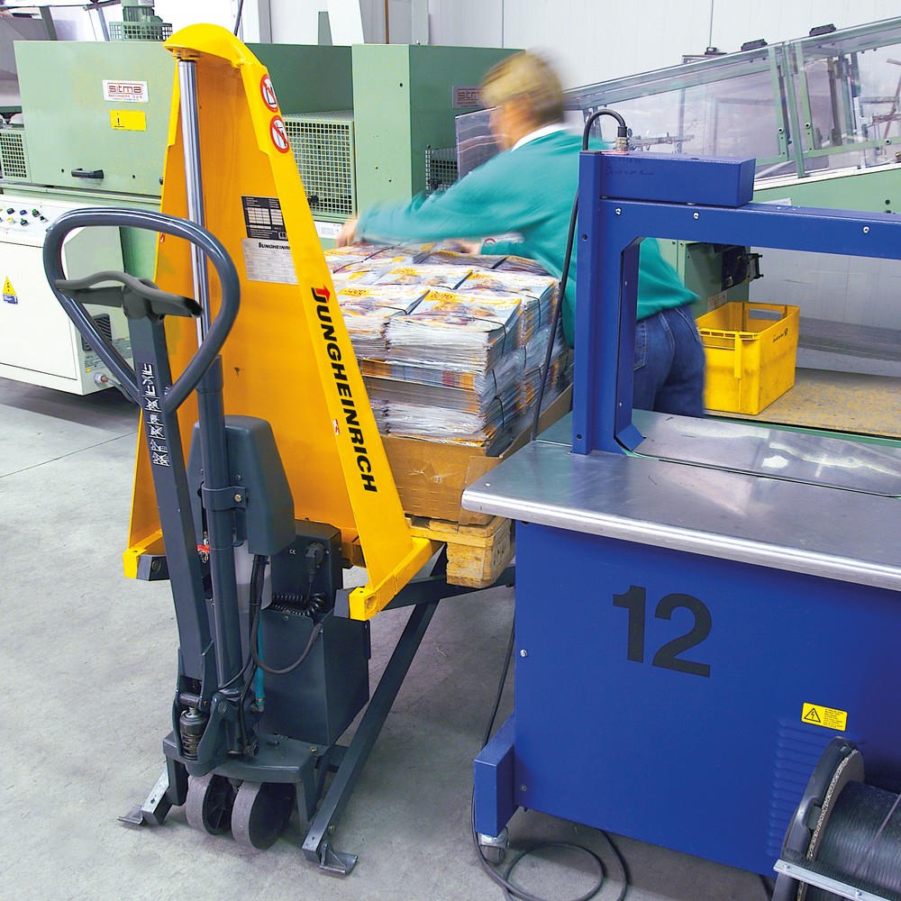 Číslo obrázku produktu 5: Paletový vozík s nůžkovým mechanismem Jungheinrich AMX 10e, nosnost 1000 kg, délka vidlí 1150 mm, plná pryž/nylon