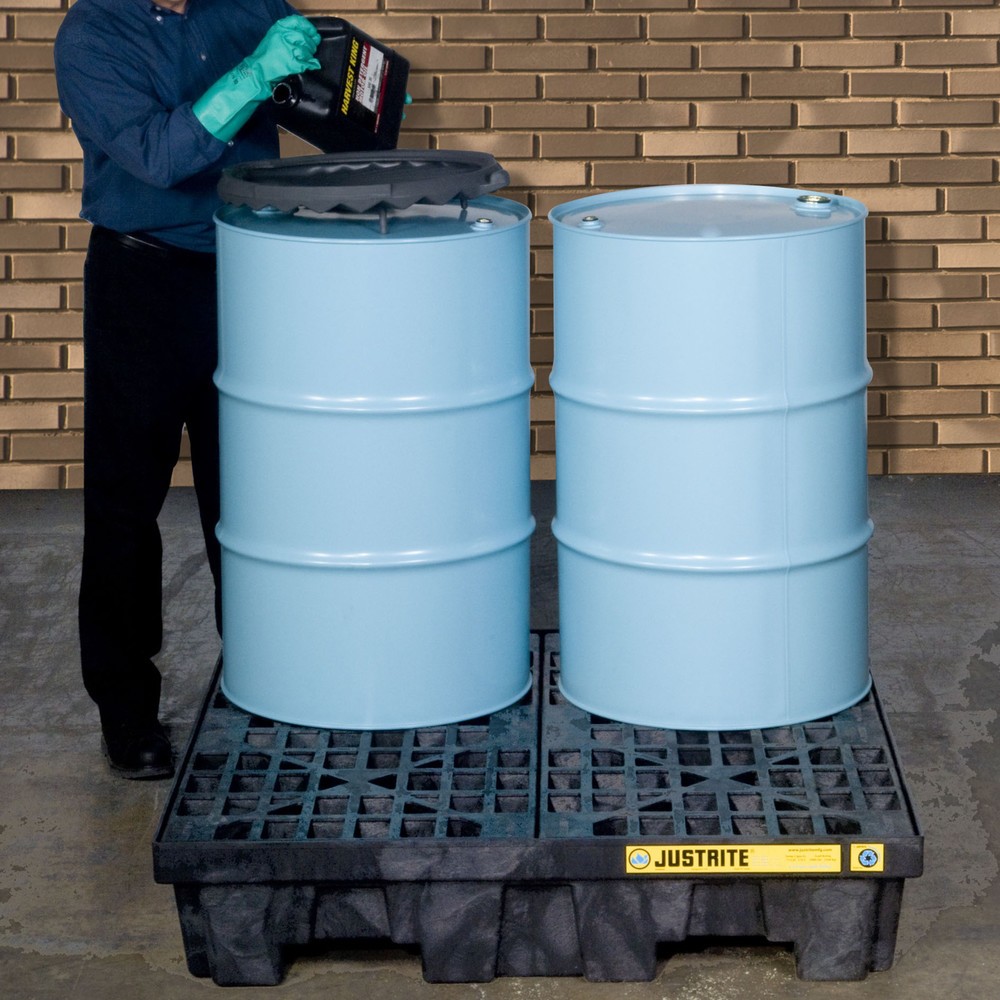 Produktabbildung Nr. 1: Justrite® Auffangwanne aus 100 % Recycling-Kunststoff, für 4x 200-Liter-Fässer, Auffangvolumen 276 l, schwarz