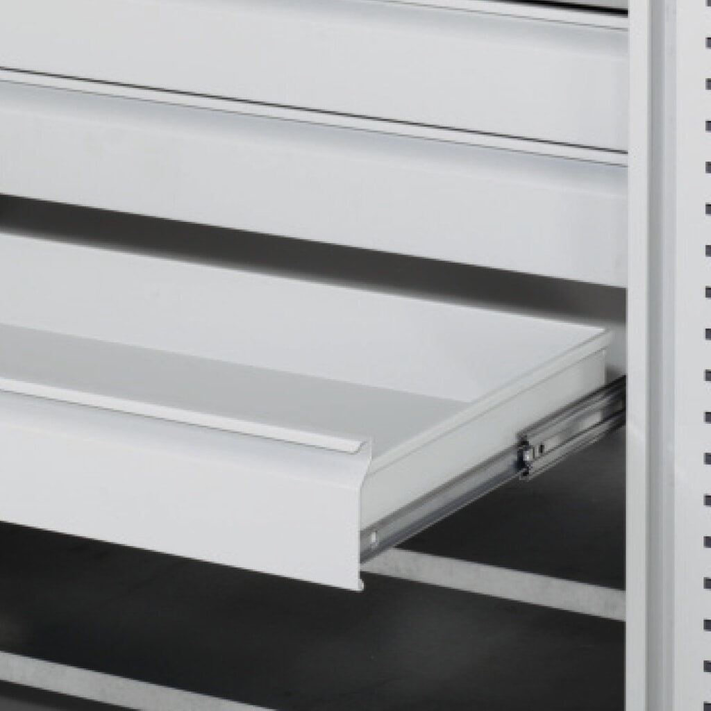 Kappes Magazinschrank mit Fachböden, HxBxT 1.950 x 1.130 x 590 mm, 8 Stück, RasterPlan Lochplattentür, 51 Lagersichtkästen, lichtgrau Produktabbildung Nr. 3: Kappes Magazinschrank mit Fachböden, HxBxT 1.950 x 1.130 x 590 mm, 8 Stück, RasterPlan Lochplattentür, 51 Lagersichtkästen, lichtgrau