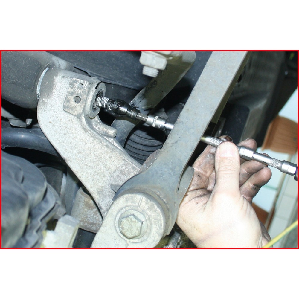Produktabbildung Nr. 2: KS TOOLS VAG Fixierbolzen für Hilfsrahmen M12x1,5