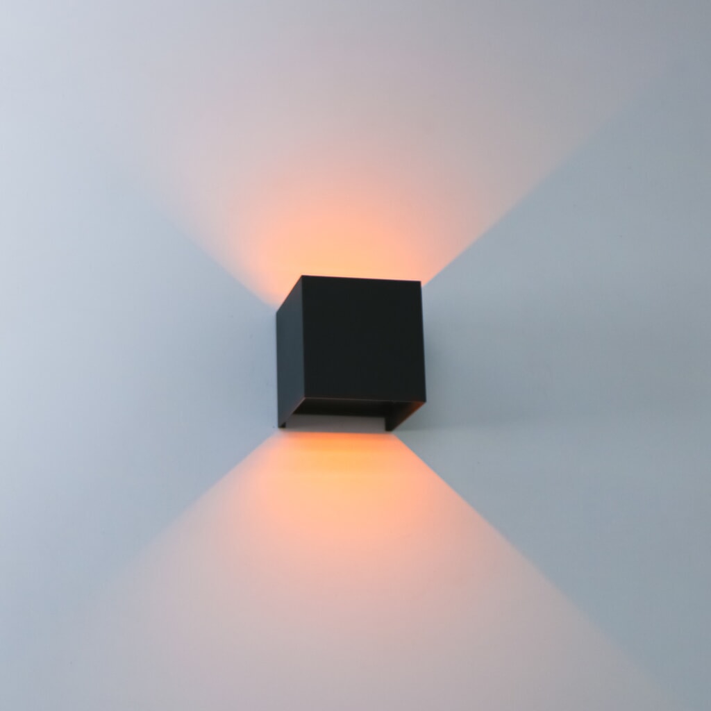 LED Outdoor-Wandleuchte Amarillo - 6W 420lm 1800-2700K IP65 - schwarz Produktabbildung Nr. 10: LED Outdoor-Wandleuchte Amarillo - 6W 420lm 1800-2700K IP65 - schwarz