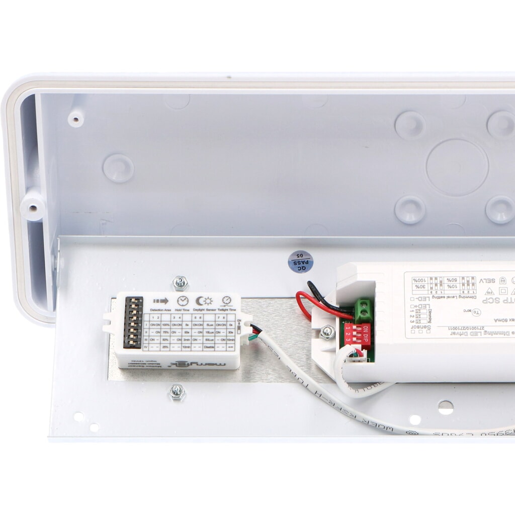 LED Wannenleuchte Strip - 1x11W 30cm 1200lm CCT IP65 Sensor Produktabbildung Nr. 7: LED Wannenleuchte Strip - 1x11W 30cm 1200lm CCT IP65 Sensor