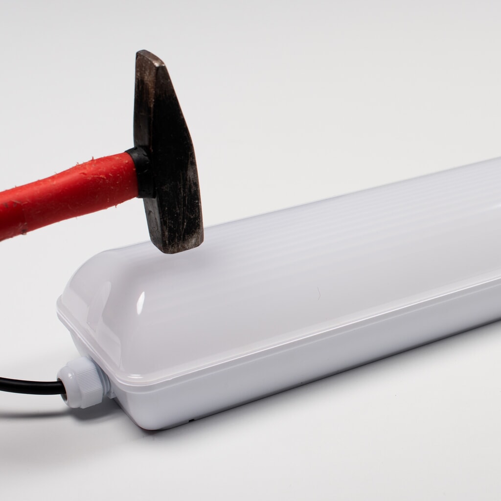 LED Wannenleuchte Strip - 1x11W 30cm 1200lm CCT IP65 Sensor Produktabbildung Nr. 9: LED Wannenleuchte Strip - 1x11W 30cm 1200lm CCT IP65 Sensor