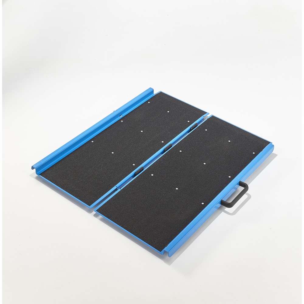 Produktabbildung Nr. 3: MOTTEZ Klappbare Zufahrtrampe in Aluminium, Länge 1.060 mm