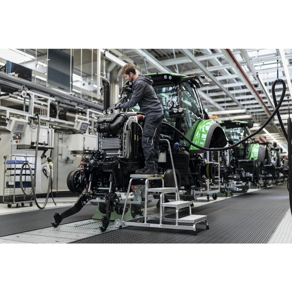 Produktabbildung Nr. 2: Munk Arbeitspodest starr R13 mit Handlauf 3 Stufen