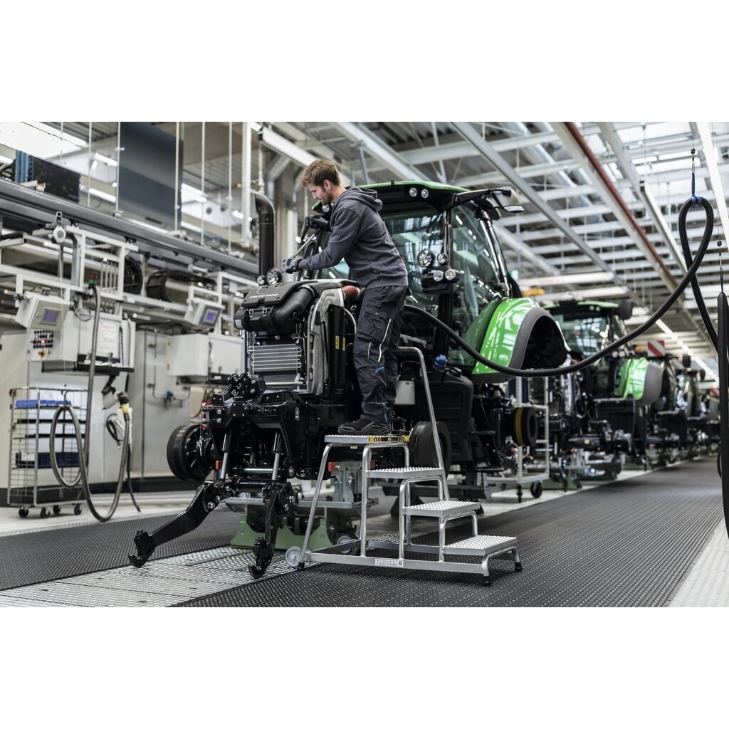 Produktabbildung Nr. 2: Munk Arbeitspodest starr R13 mit Handlauf 3 Stufen