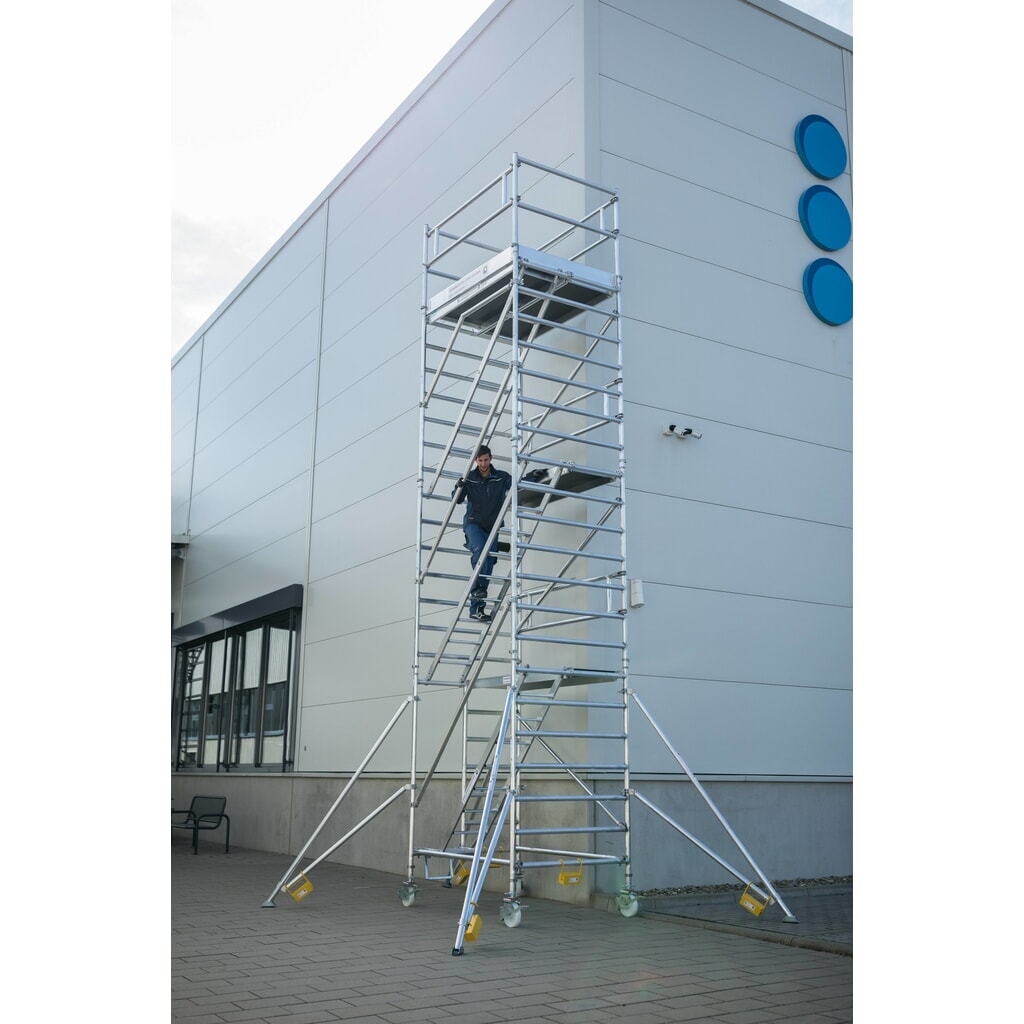 Produktabbildung Nr. 2: Munk Rollgerüst 1,35 x 2,45 m mit Schrägaufstiegen & Ausleger Plattformhöhe 4,35 m