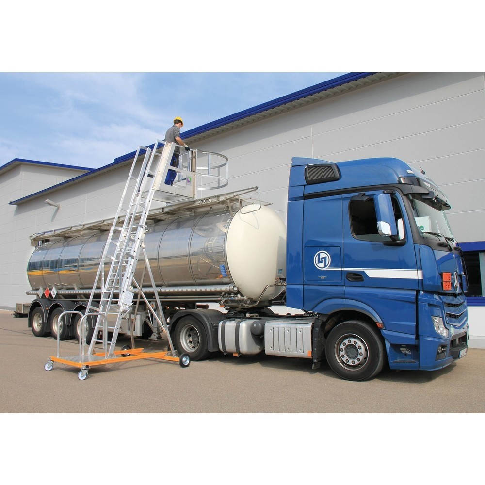 Produktabbildung Nr. 2: Munk Tankwagenleiter Typ 2 mit 2 Lenkrollen und 2 Laufrollen