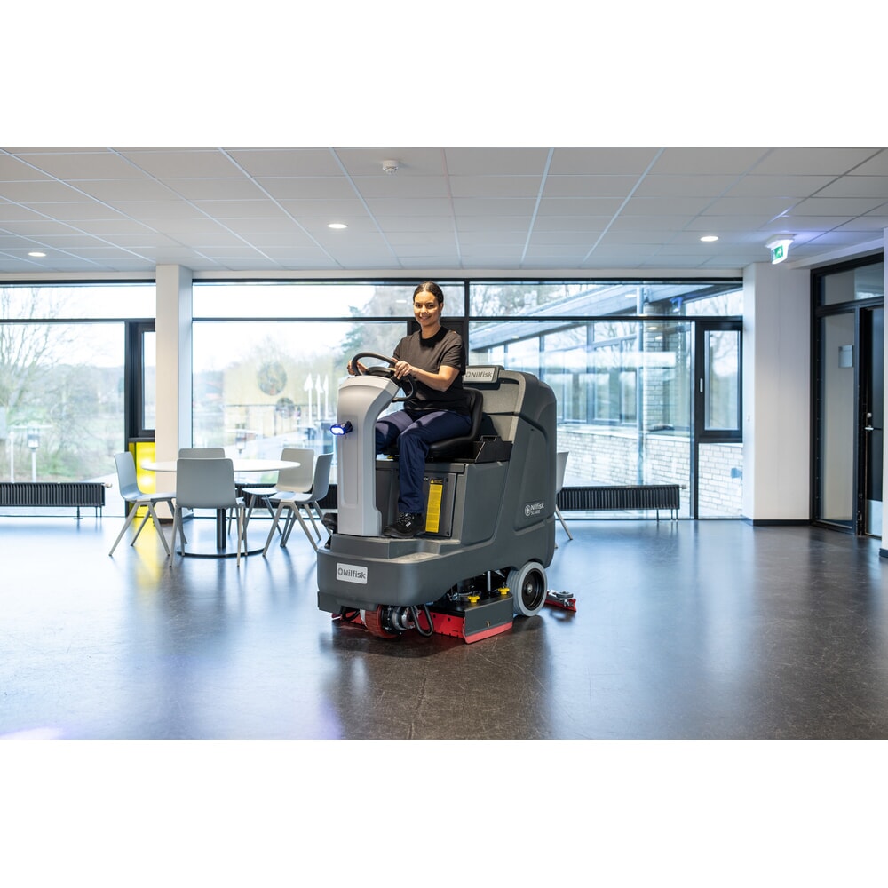 Produktabbildung Nr. 3: Nilfisk® Aufsitz-Scheuersaugmaschine SC 4000 710 C, mit Walzenbürste