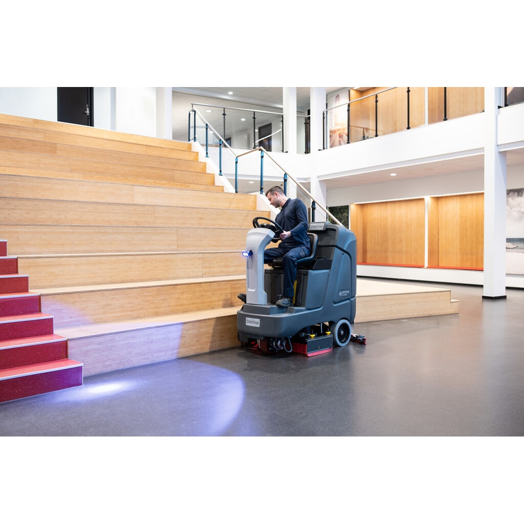 Produktabbildung Nr. 2: Nilfisk® Aufsitz-Scheuersaugmaschine SC 4000 860 D, mit Tellerbürste