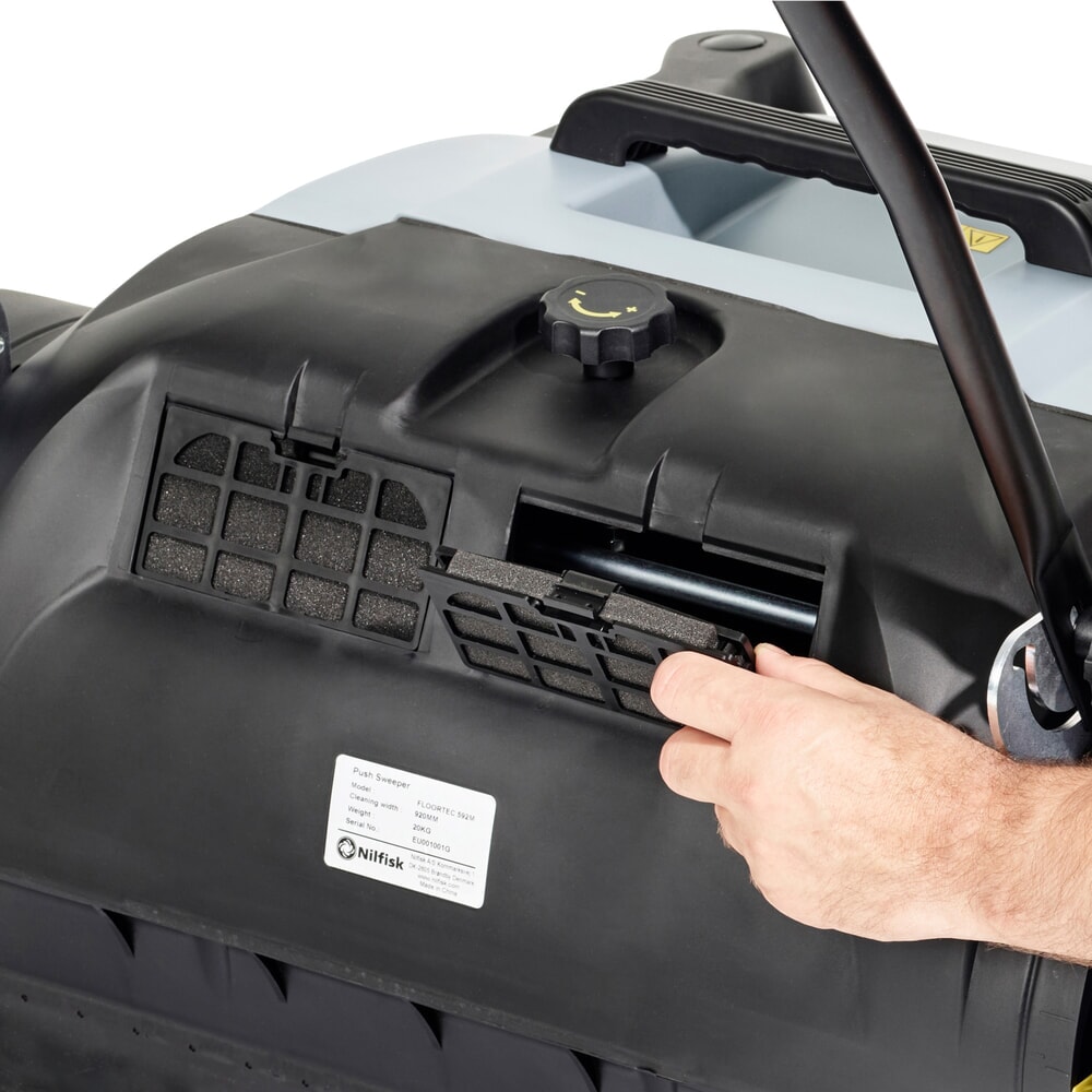 Produktabbildung Nr. 7: Nilfisk® Handkehrmaschine mit Überwurfkehrprinzip SW200, Kehrbreite 700 mm