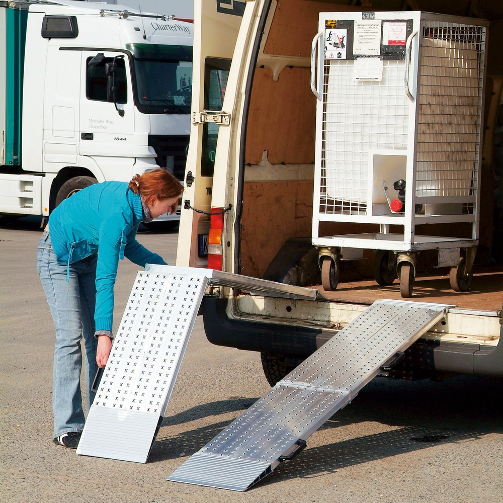 Productafbeelding nr. 7: Oprijplaten, inklapbaar, cap. 975 kg/stuk, bxl 800 x 2.045 mm