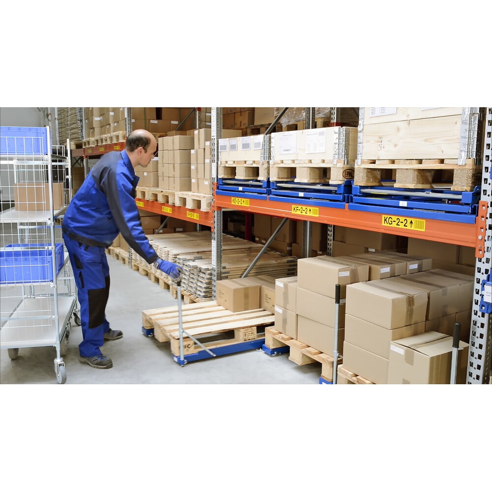 Productafbeelding nr. 4: Palletuittrekvoorziening, vloermodel, draagvermogen 800 kg, uittrekdiepte 85%, met 700 mm standaard handgreep