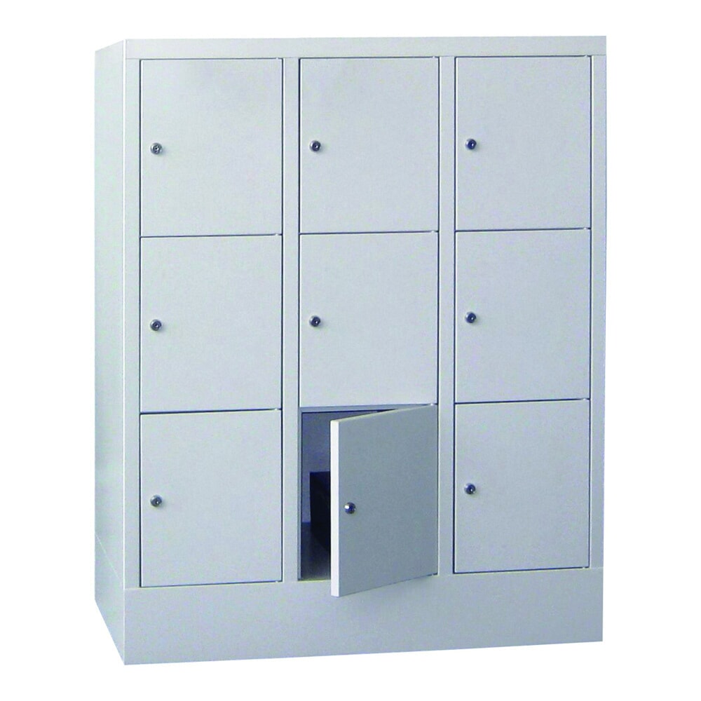 Produktabbildung Nr. 2: PAVOY Schließfachschrank mit Zylinderschloss, 3 x 3 Fächer, HxBxT 1.187 x 900 x 500 mm, lichtgrau, lichtgrau