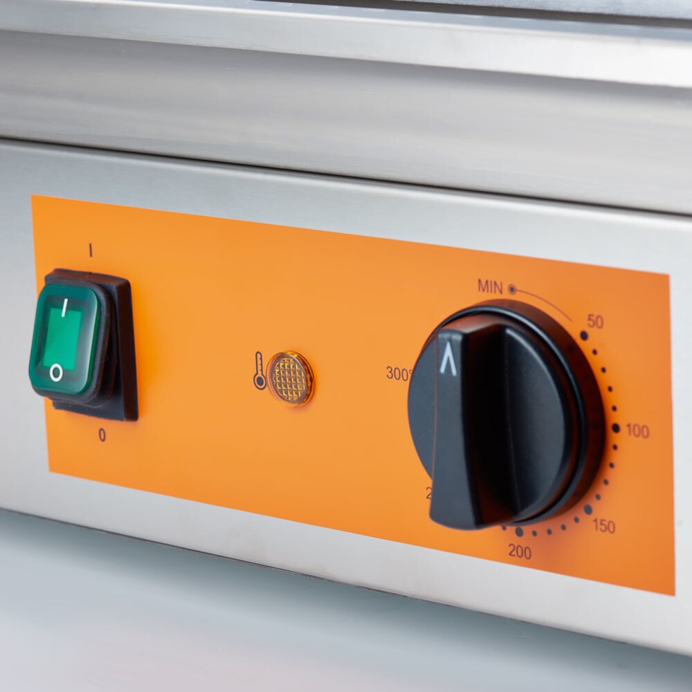 N° de l'image du produit 2 : Plaque de cuisson CATERINA Stalgast, 720 x 460 x 240 mm, 2/3 lisse et 1/3 rainurée, 3,5 kW 230 V