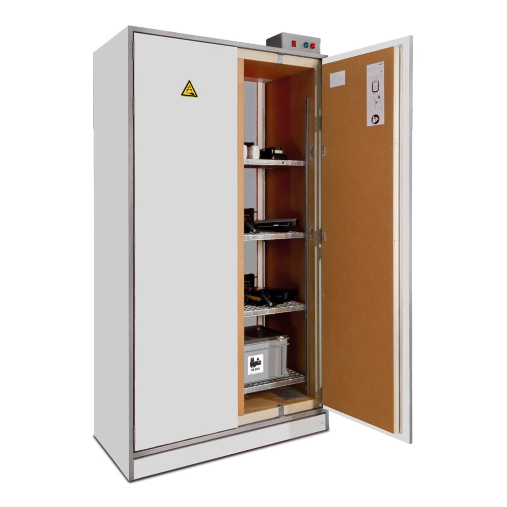 Produktabbildung: PRIORIT Akku-Sicherheitsschrank zur Lagerung von Lithium-Ionen Batterien PRIOCAB-Li EI90, 4 Lagerebenen, Belüftungssystem, 1x 10 Steckdosen