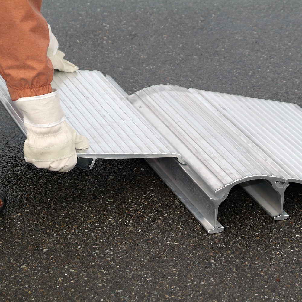 N° de l'image du produit 3 : Rampe passe-câbles pour câbles et tuyaux, capacité de charge 7 000 kg, longueur 750 mm