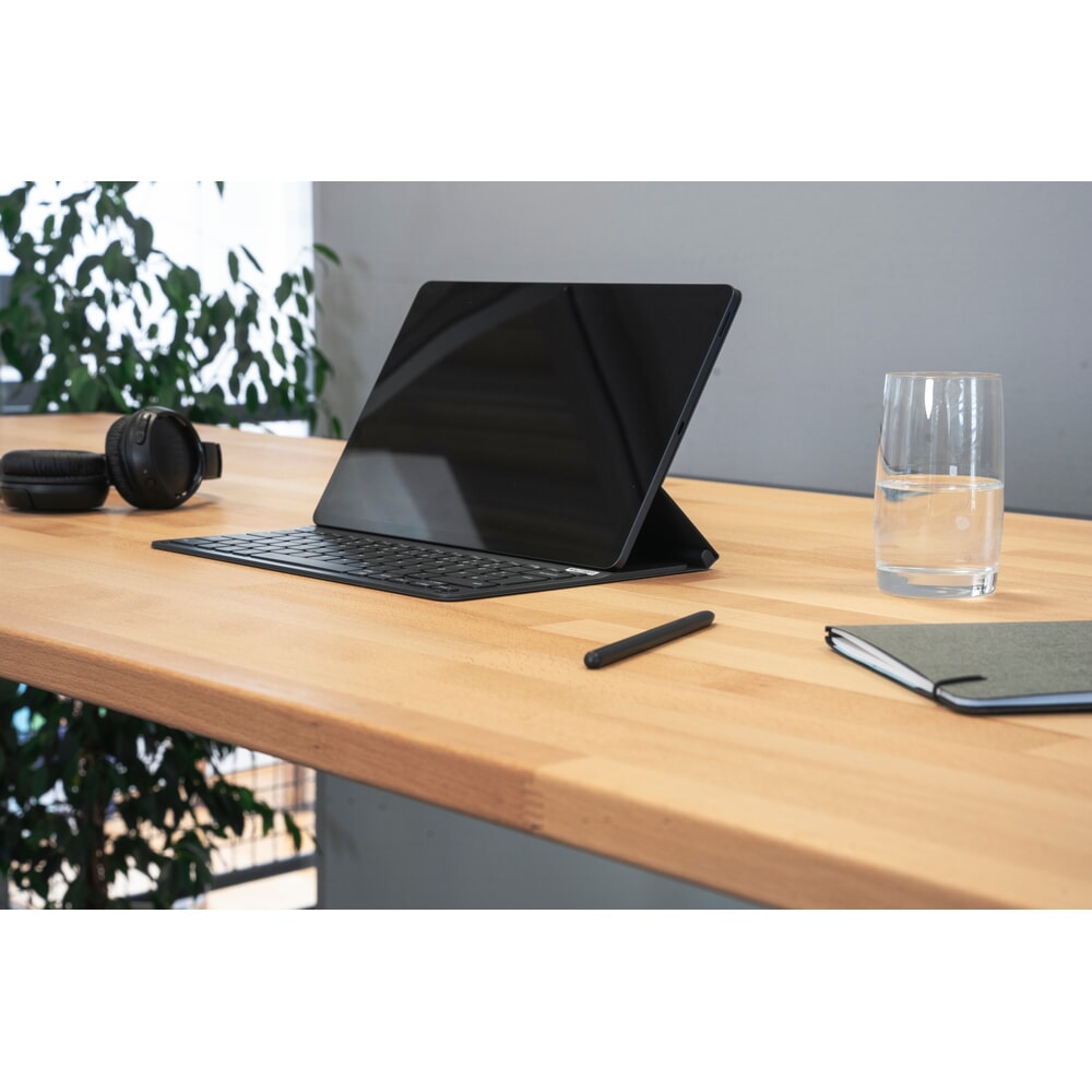 Produktabbildung Nr. 3: RAU Schreibtisch adlatus 100, elektrisch höhenverstellbar, HxBxT 650-1.300 x 1.250 x 800 mm, tiefschwarz, Buche-Massiv Arbeitsplatte