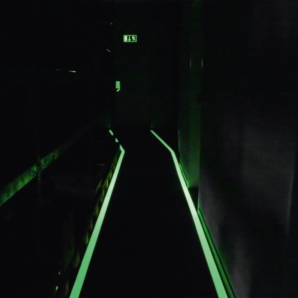 N° de l'image du produit 3 : Revêtement antidérapant m2™ phosphorescent, rouleau, L x l 6 m x 25 mm