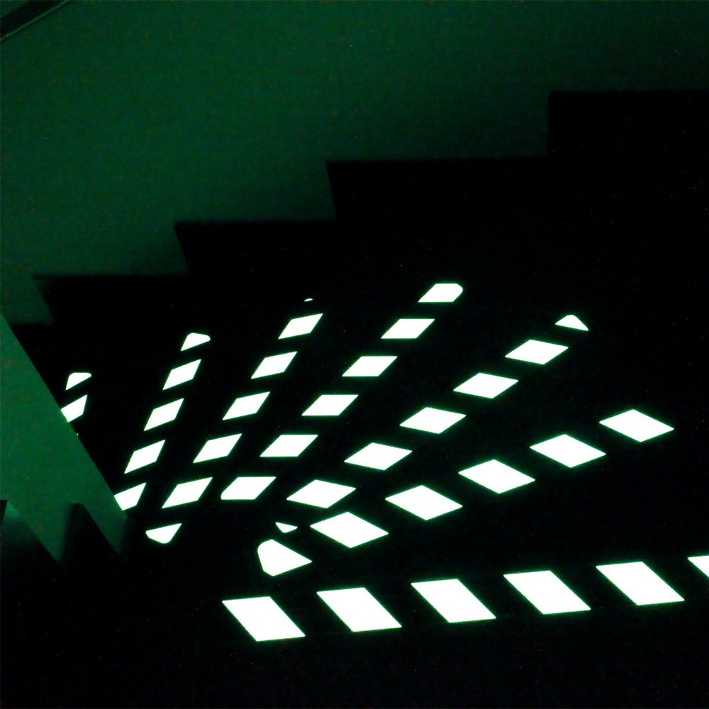 Immagine del prodotto n. 3: Rivestimento antiscivolo m2™ fotoluminescente nero, 10 pz., LxL 50 x 650 mm