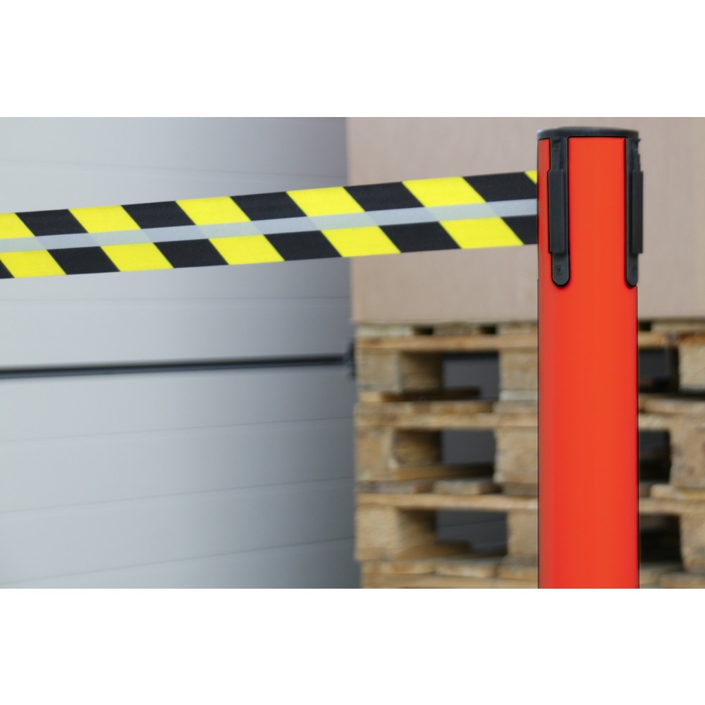 Produktabbildung Nr. 3: RS-GUIDESYSTEMS® Gurt-Absperrpfosten GLA 45-D REFLECTO, Länge 3,5 m, Breite 50 mm, Pfosten rot, Gurt schwarz/gelb