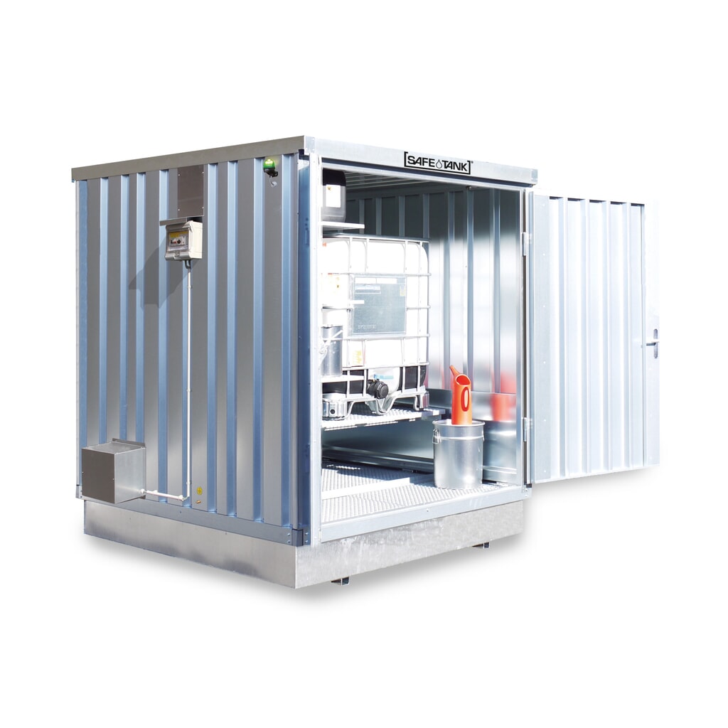 Produktabbildung: SAFE Tank Gefahrstoffcontainer 400 KTC ECO, energieeffizient durch bedarfsgerechte Lüftersteuerung, Maße außen 2400x2170x2400 mm, Doppelflügeltür (asymmetrisch geteilt), mittig in der schmalen Seite, Lagerfläche 4 m²