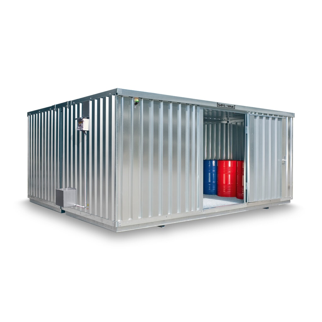 Produktabbildung: SAFE Tank Gefahrstoffcontainer Kombination 2000 ECO, energieeffizient durch bedarfsgerechte Lüftersteuerung, Maße außen 3350x4340x2310 mm, Einzelflügeltür, mittig im Modul, Lagerfläche 12 m²